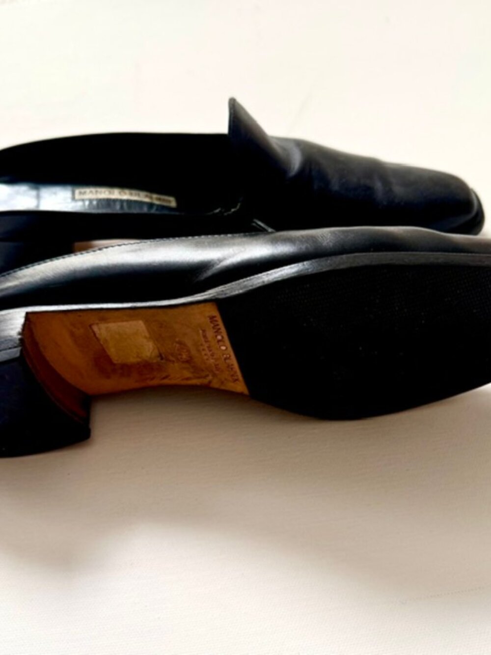 Manolo Blahnik flat mules - Picture 2 of 5